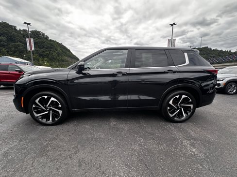 Used 2022 Mitsubishi Outlander SE image 18