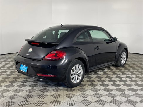 Used 2018 Volkswagen Beetle 2.0T S image 25