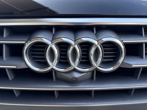 Used 2018 Audi Q5 Prestige w/ Prestige Package image 6