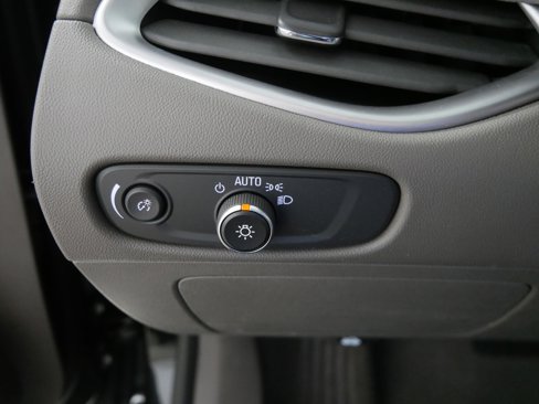 Used 2022 Chevrolet Malibu LT image 26