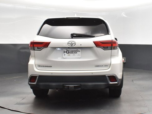 Used 2019 Toyota Highlander Limited image 6
