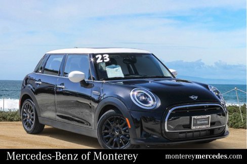 Used 2023 MINI Cooper 4-Door Hardtop image 1