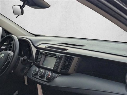 Used 2017 Toyota RAV4 LE image 20