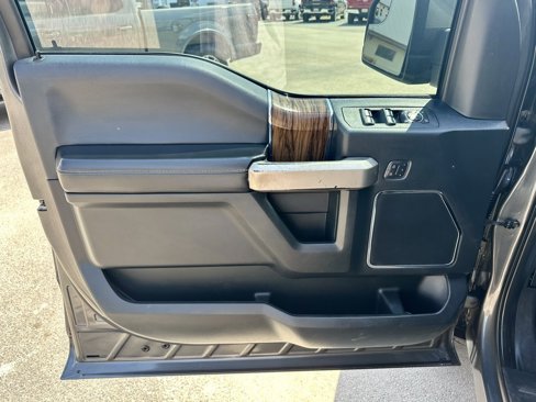 Used 2019 Ford F150 Lariat image 27