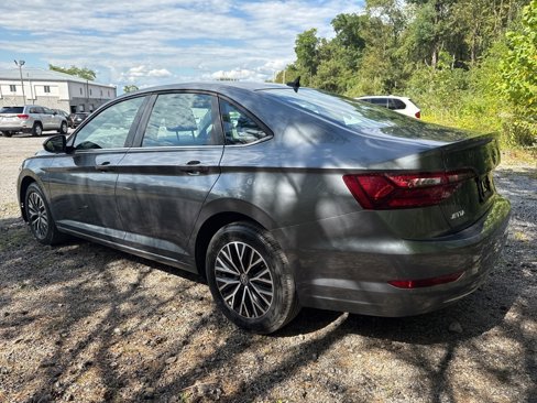 Used 2021 Volkswagen Jetta SE w/ SE Cold Weather Package image 7