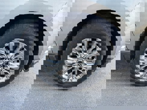 Used 2024 Ford Edge Titanium image 38