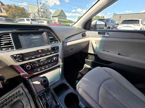 Used 2016 Hyundai Sonata SE image 10
