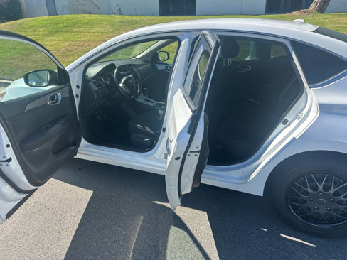 Used 2015 Nissan Sentra SV image 6