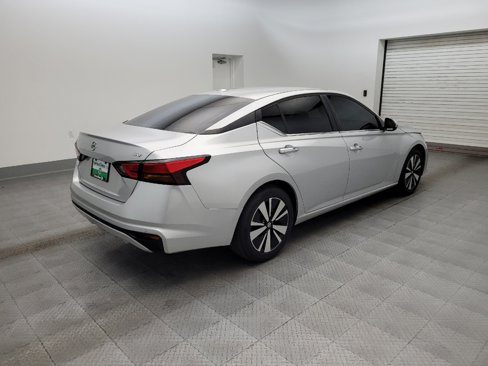 Used 2022 Nissan Altima 2.5 SV image 9