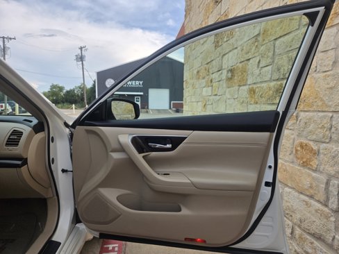 Used 2013 Nissan Altima 2.5 SL w/ Technology Pkg image 8