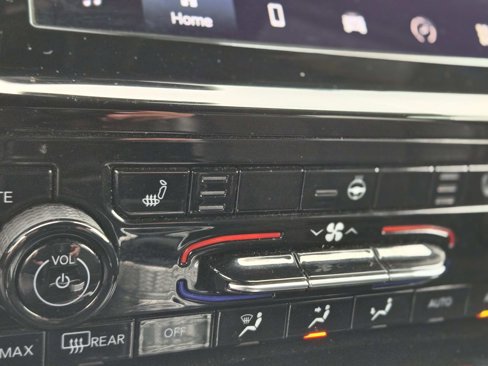 Used 2024 Jeep Grand Cherokee Altitude image 31