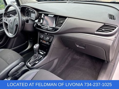 Used 2022 Buick Encore Preferred image 26