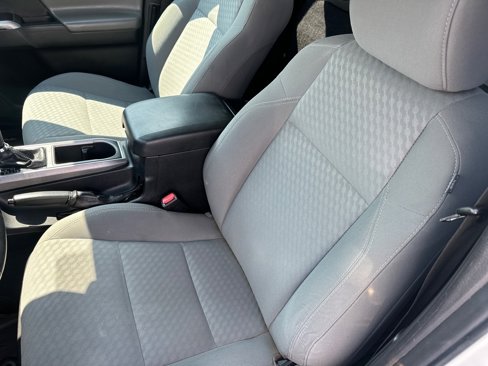 Used 2020 Toyota Tacoma SR5 image 15