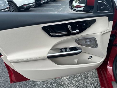 Used 2025 Mercedes-Benz C 300 Sedan image 19