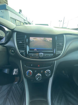 Used 2020 Chevrolet Trax LT w/ Driver Confidence Package image 28