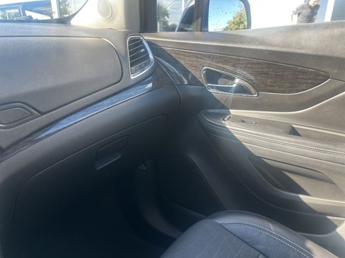Used 2016 Buick Encore Sport Touring image 22