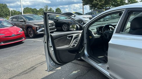 Used 2014 Hyundai Elantra Limited w/ Option Group 03 image 11