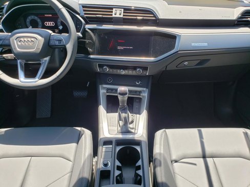 New 2025 Audi Q3 2.0T Premium Plus image 9