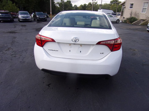 Used 2017 Toyota Corolla LE image 7