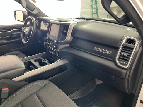 Used 2019 RAM 1500 Big Horn image 32