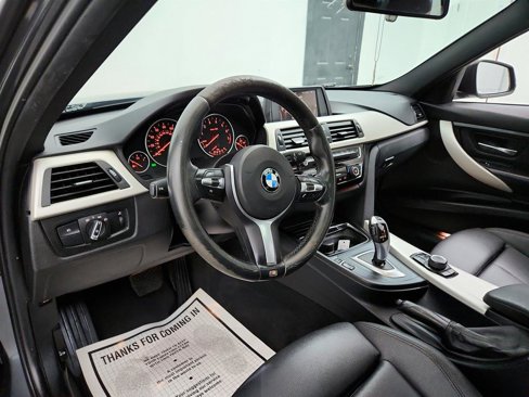 Used 2017 BMW 320i Sedan image 13