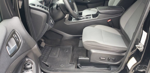 Used 2018 Ford Escape SE image 9