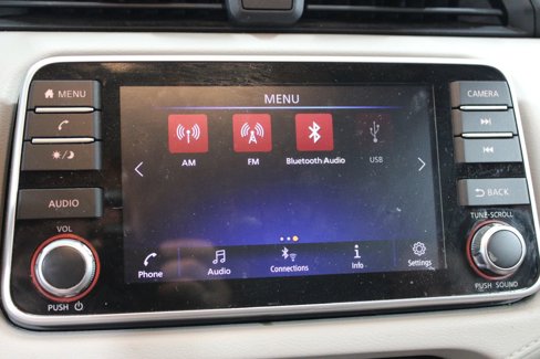 Used 2022 Nissan Versa SV image 31