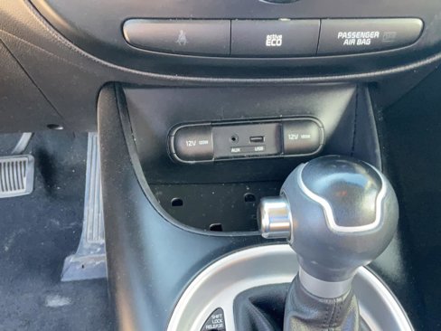 Used 2014 Kia Soul image 16