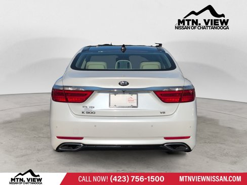 Used 2017 Kia K900 Luxury image 4