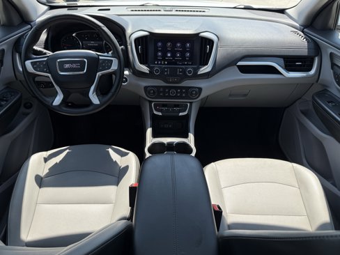 Used 2024 GMC Terrain SLT image 13
