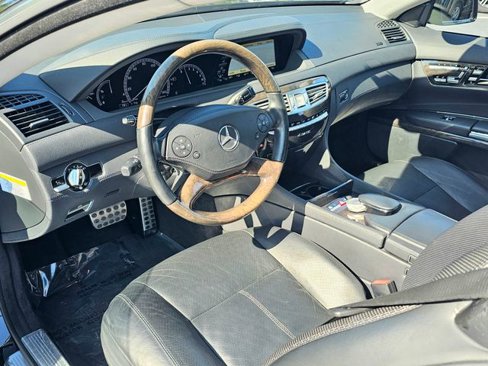 Used 2011 Mercedes-Benz CL 550 4MATIC image 15