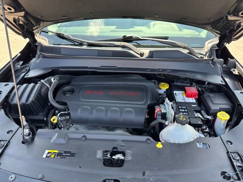 Certified 2022 Jeep Compass Limited image 34