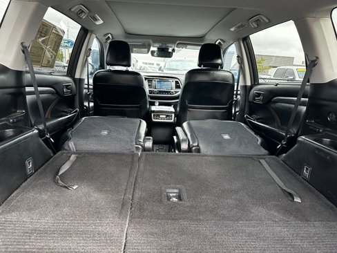 Used 2017 Toyota Highlander Limited Platinum image 51
