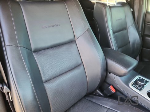 Used 2018 Jeep Grand Cherokee Summit w/ Platinum Series Group image 26