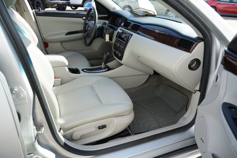 Used 2012 Chevrolet Impala LTZ image 28
