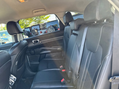 Used 2022 Kia Sorento S image 30