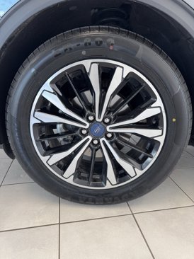 Used 2022 Ford Escape SEL w/ Technology Package image 28