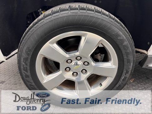 Used 2015 Chevrolet Suburban LTZ image 15