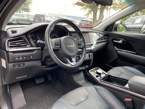 Used 2022 Kia Niro EX Premium w/ Cold Weather Package image 9