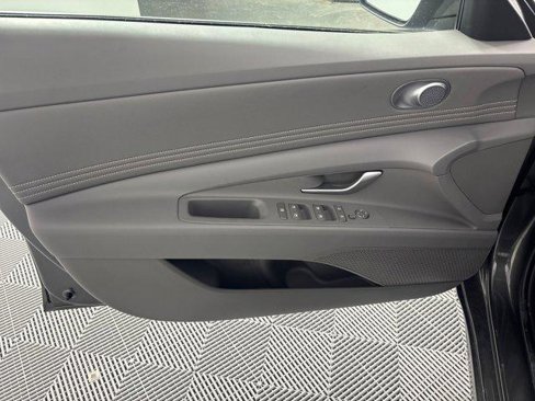 New 2025 Hyundai Elantra Sport image 21
