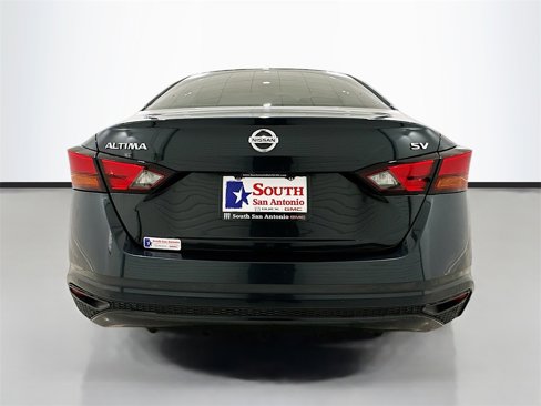 Used 2021 Nissan Altima 2.5 SV image 6