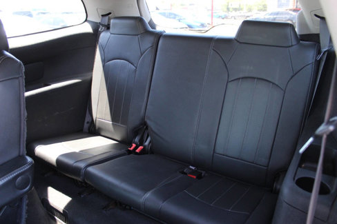 Used 2015 Buick Enclave Leather w/ Trailering Package image 17