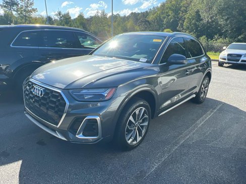 Used 2022 Audi Q5 2.0T Premium w/ Convenience Package image 1