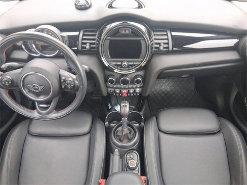 Used 2019 MINI Cooper S image 11