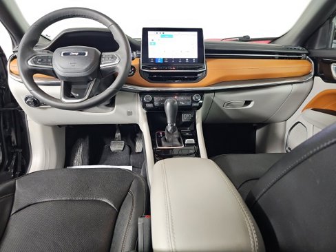 Certified 2023 Jeep Compass Limited w/ Elite Group image 12
