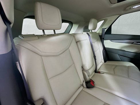 Used 2017 Cadillac XT5 Luxury w/ Driver Awareness Package image 27
