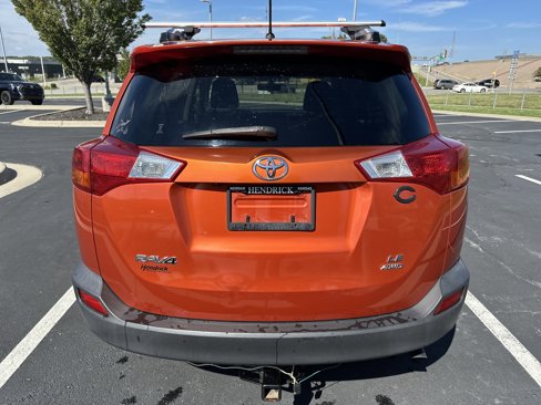 Used 2015 Toyota RAV4 LE image 9