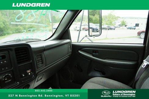 Used 2003 Chevrolet Silverado 3500 4x4 Regular Cab w/ Snow Plow Prep Package image 21