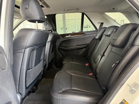Used 2015 Mercedes-Benz ML 350 4MATIC image 7