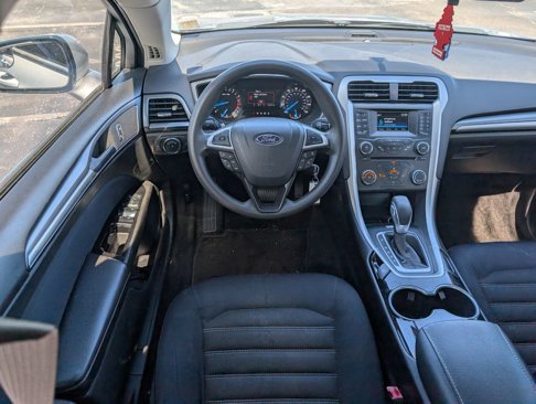 Used 2015 Ford Fusion SE image 8